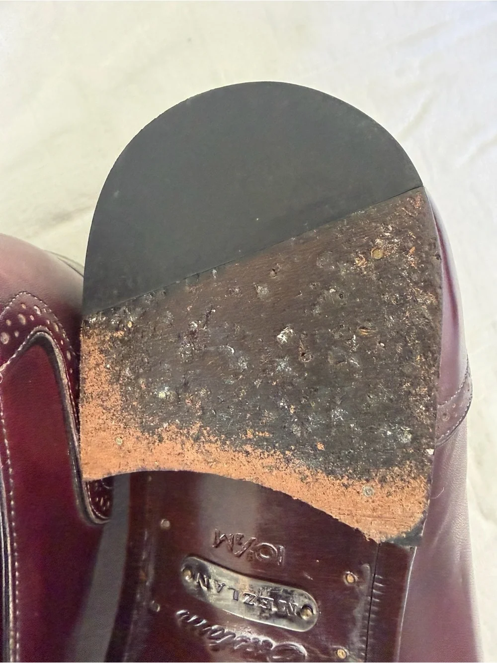 Mezlan Men’s Burgundy Leather Cap-Toe Oxfords